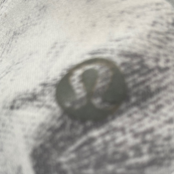 Lululemon Sports Bra Size 6 - Picture 5 of 5